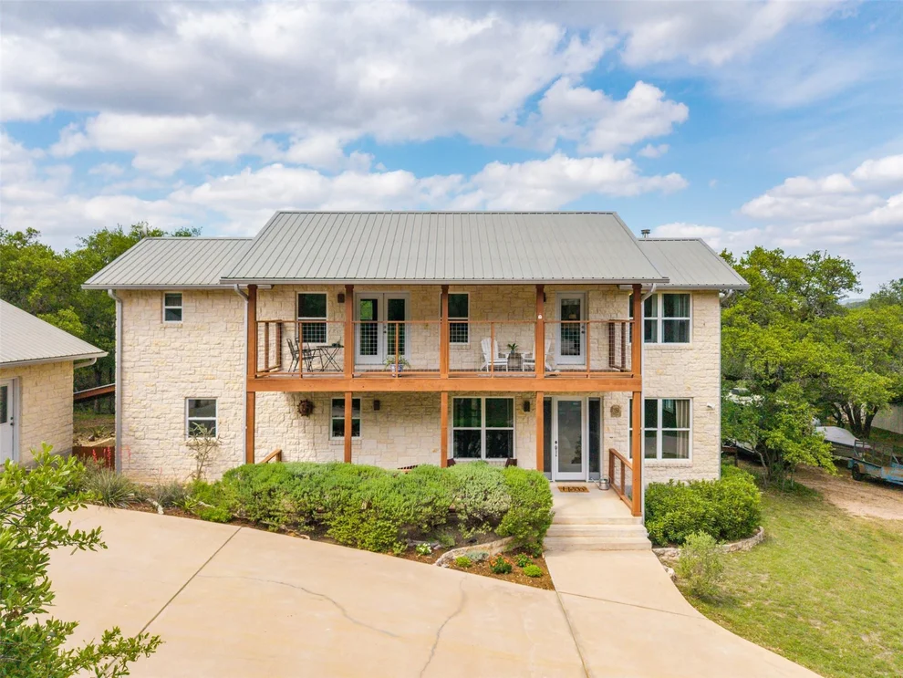 Unit for sale at 326 Lost Cove DR, Spicewood, TX 78669