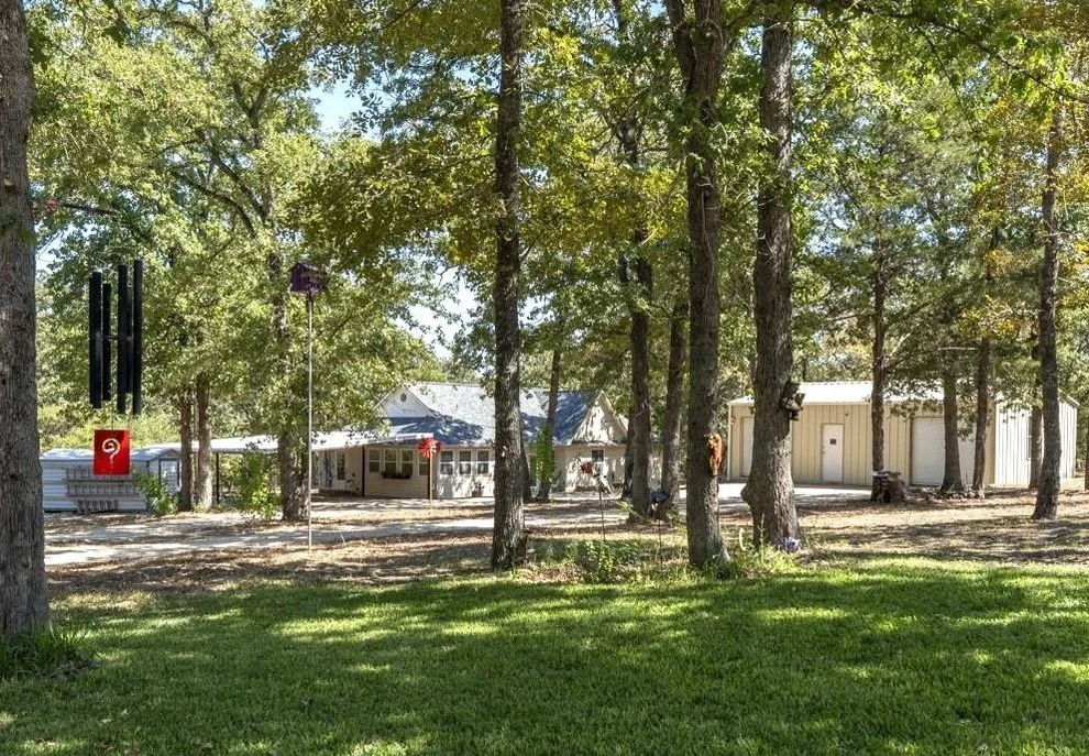Unit for sale at 220 Clydesdale DR, Dale, TX 78616