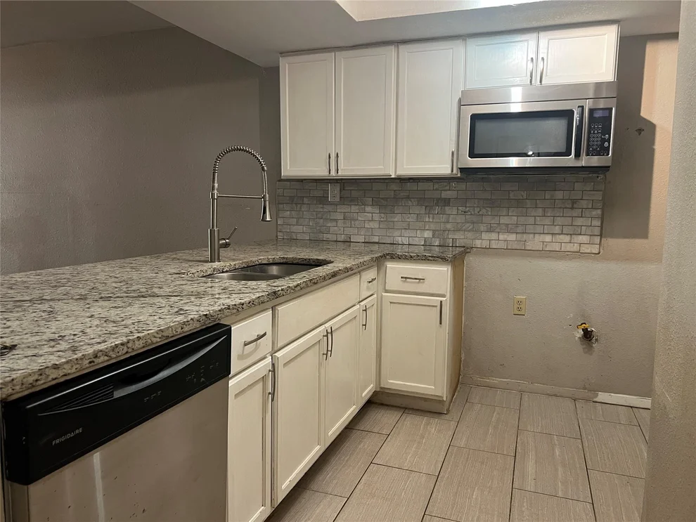 Unit for sale at 6900 Lovely LN, Austin, TX 78744