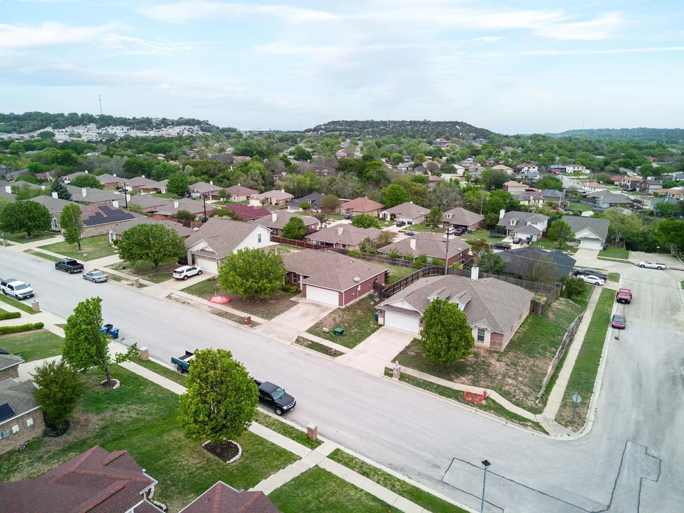 Unit for sale at 1704 Walker Place BLVD, Copperas Cove, TX 76522