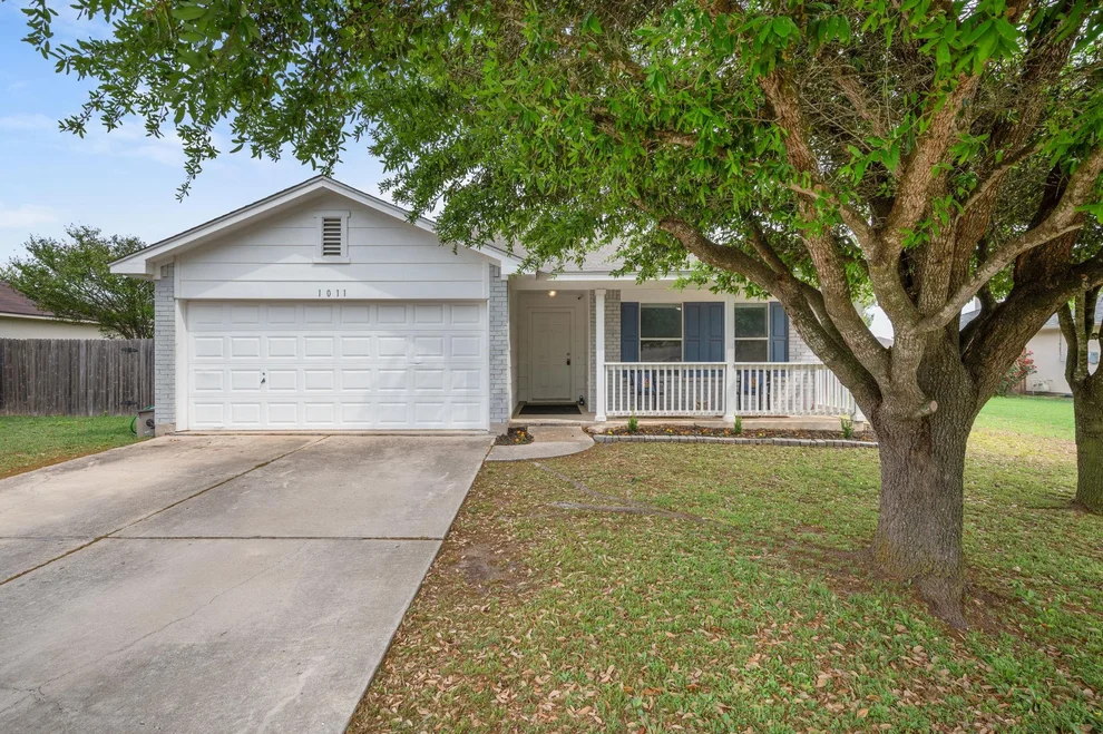 Unit for sale at 1011 Stewart DR, Hutto, TX 78634