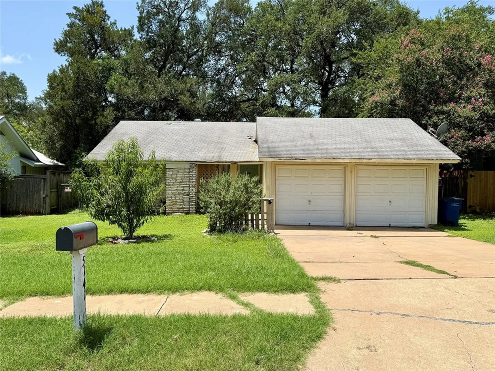 Unit for sale at 5141 Meadow Creek DR, Austin, TX 78745