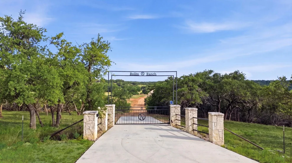 Photo of 271 Rolling N Ranch Road, Blanco, TX 78606