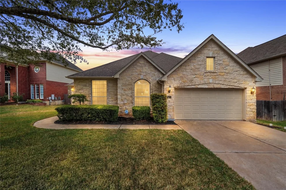 Unit for sale at 15016 Thatcher DR, Austin, TX 78717