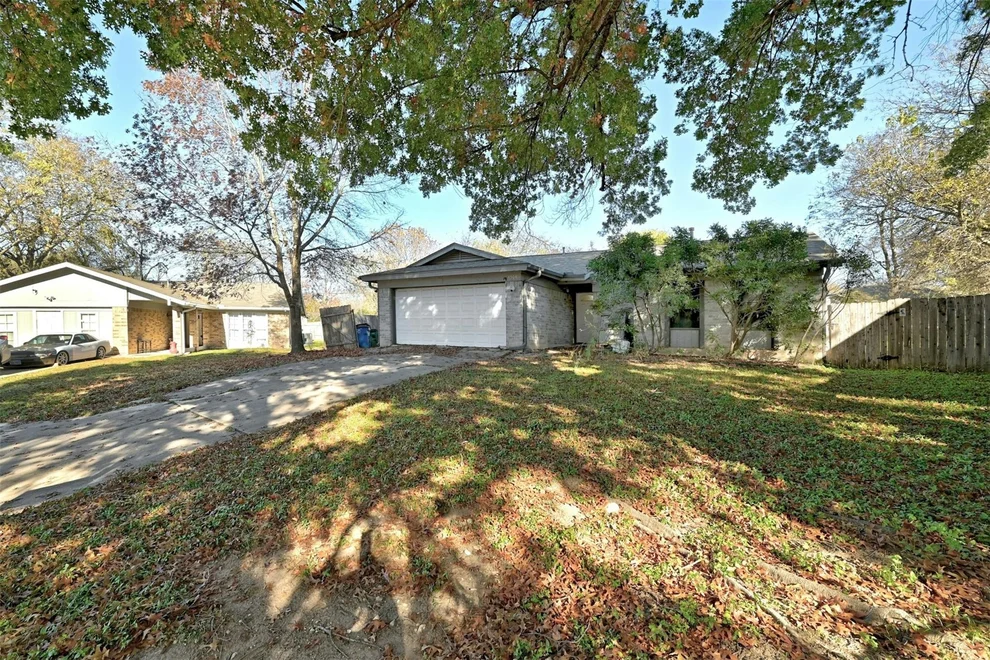 Unit for sale at 4504 Southwest DR, Austin, TX 78744