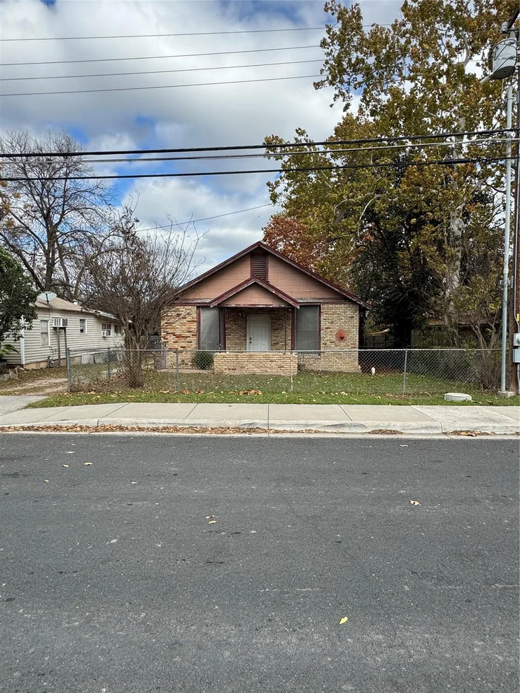 Unit for sale at 1218 E 52nd ST, Austin, TX 78723