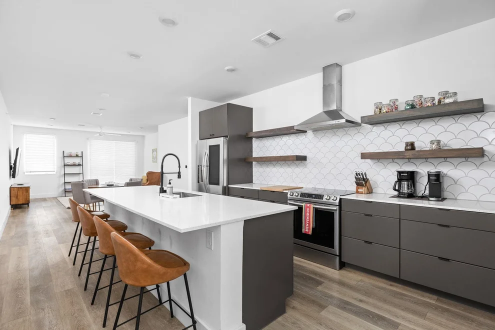 Unit for sale at 2709 E 5th ST, Austin, TX 78702