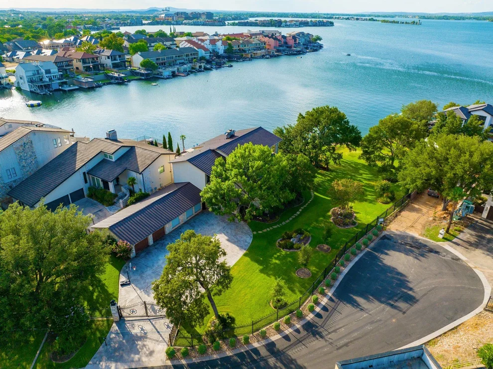 Unit for sale at 106 Bunny Run LN, Horseshoe Bay, TX 78657