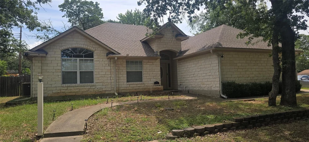 Unit for sale at 702 Ortega ST, Rockdale, TX 76567