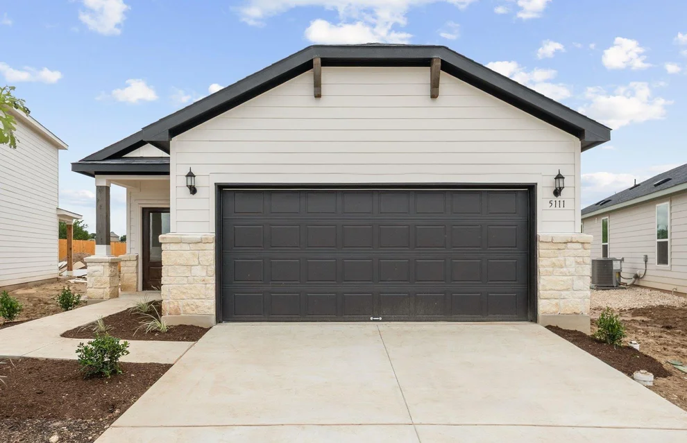 Unit for sale at 5111 Monarda Mint DR, Austin, TX 78653
