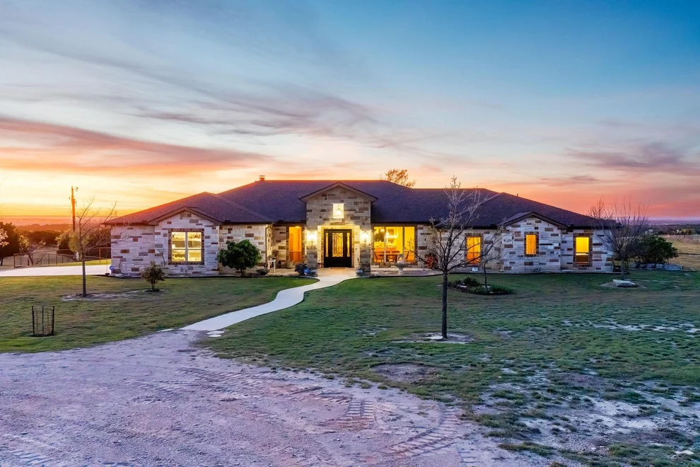 Unit for sale at 5450 County Road 101, Lampasas, TX 76550