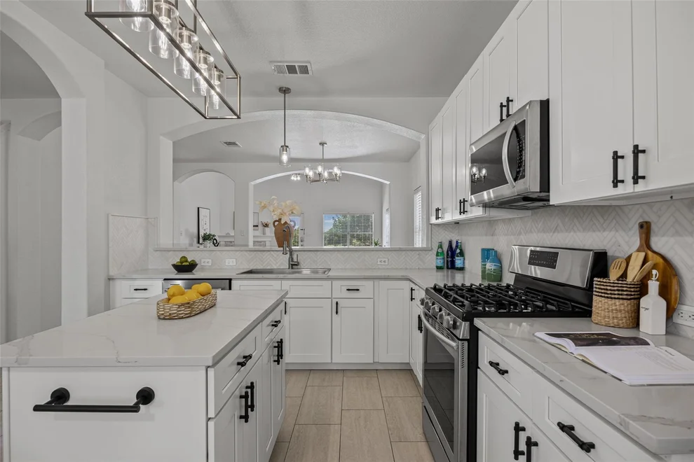 Unit for sale at 4506 Western Lake DR, Round Rock, TX 78665