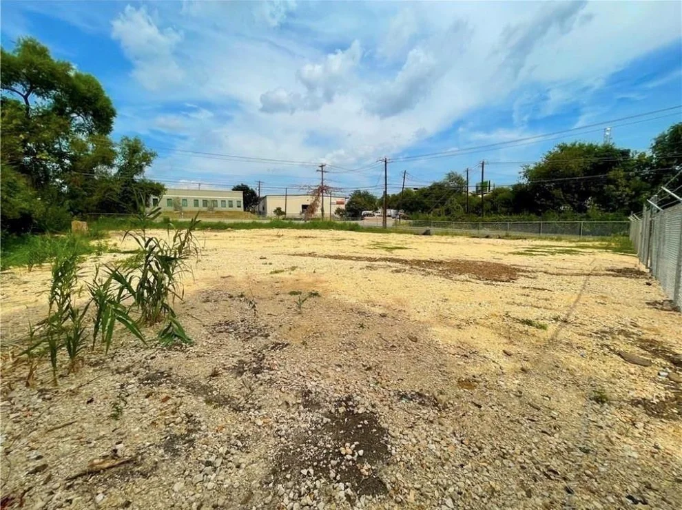Unit for sale at 2207 West Howard LN, Austin, TX 78728