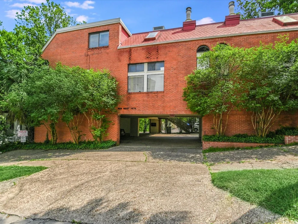 Unit for sale at 609 W 18th ST, Austin, TX 78701