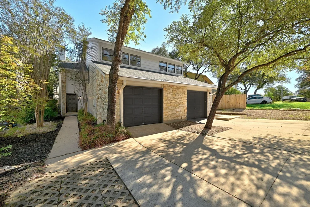 Unit for sale at 1301 Spyglass DR, Austin, TX 78746