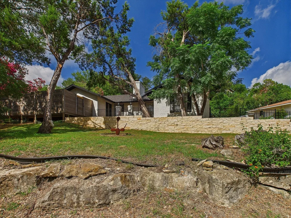 Unit for sale at 6108 Shadow Valley DR, Austin, TX 78731