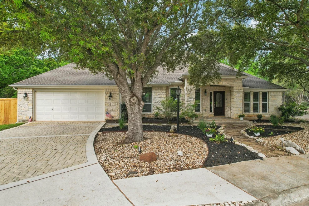 Unit for sale at 4105 Idalia DR, Austin, TX 78749