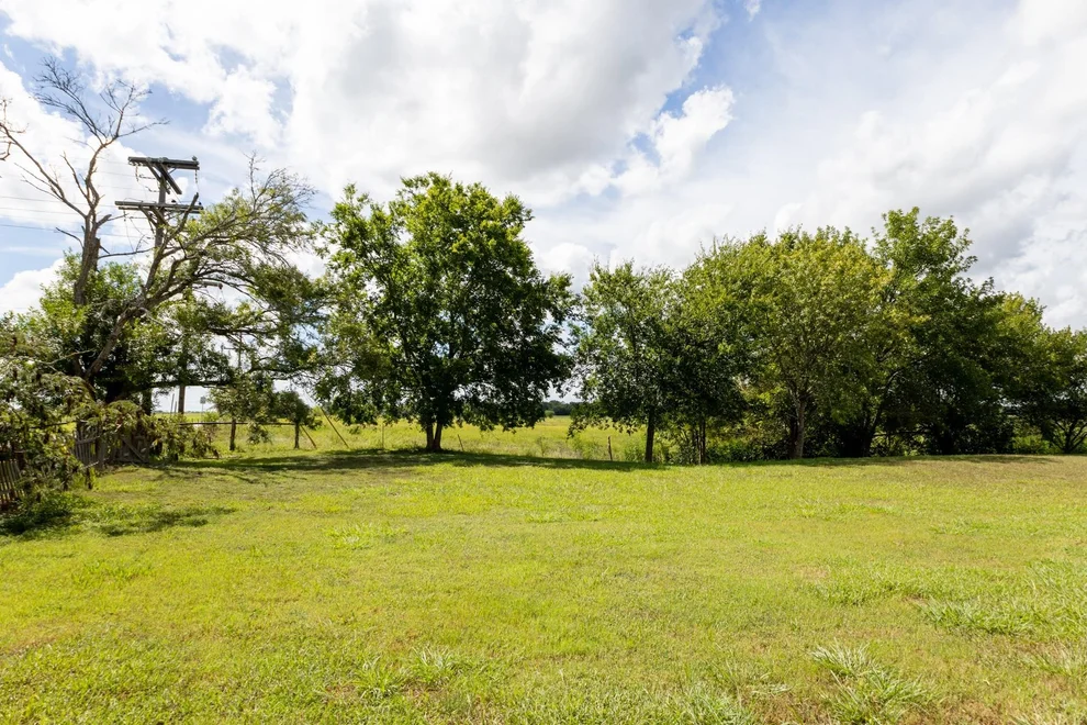 Unit for sale at 1508 Pendergrass ST, Lockhart, TX 78644