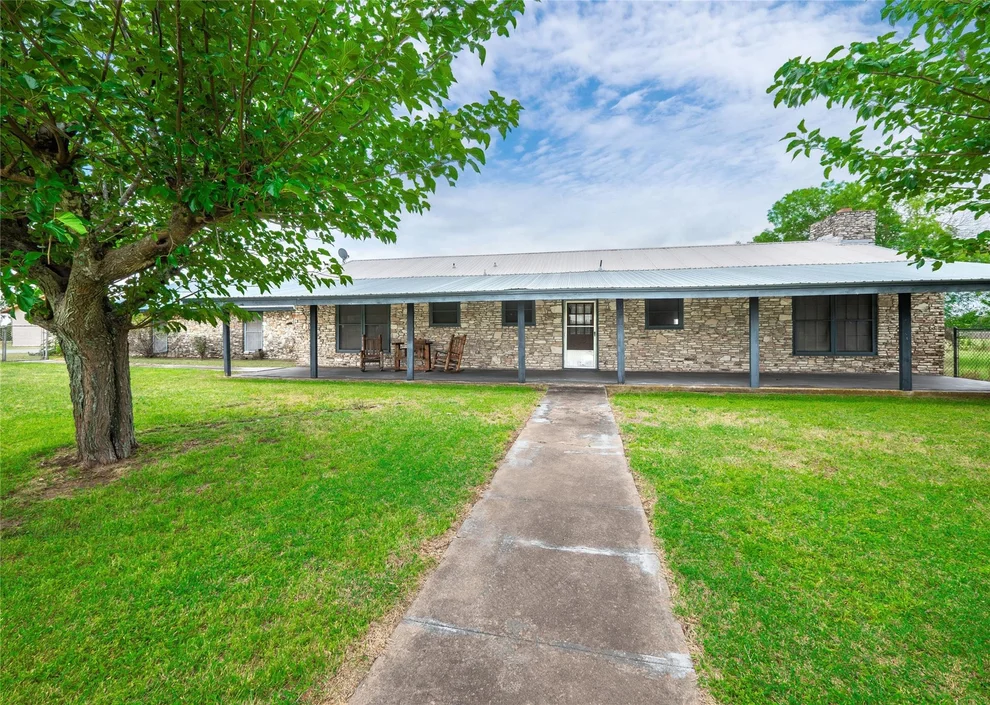 Unit for sale at 7 Tammy LN, Round Rock, TX 78665