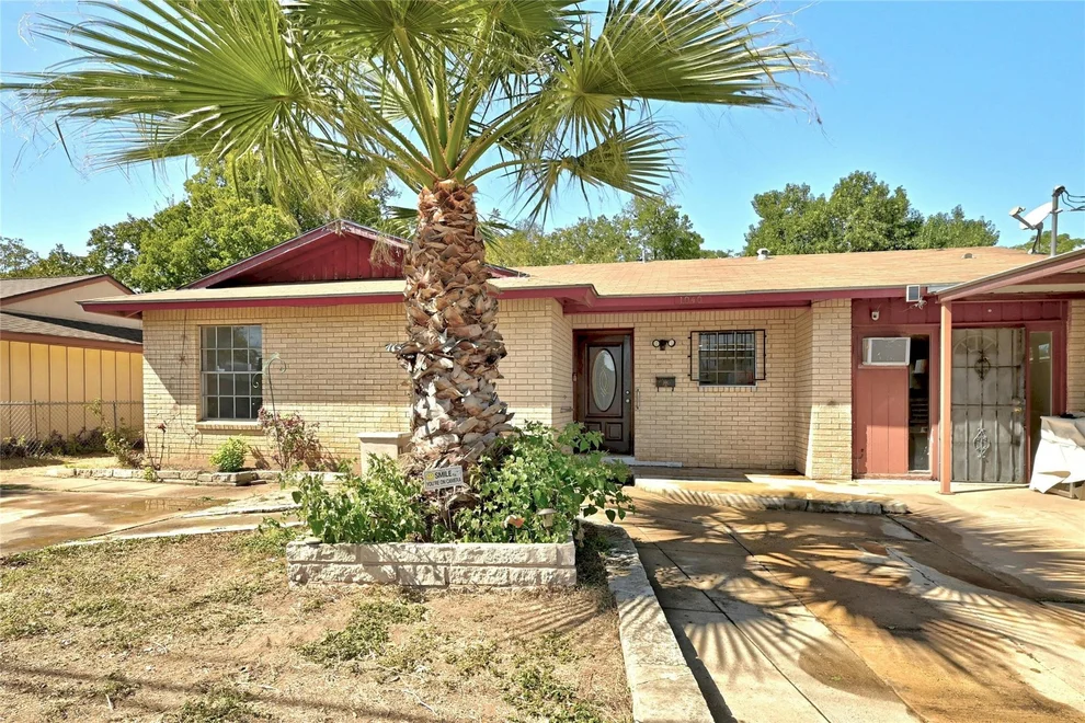 Unit for sale at 1040 Gardner RD, Austin, TX 78721