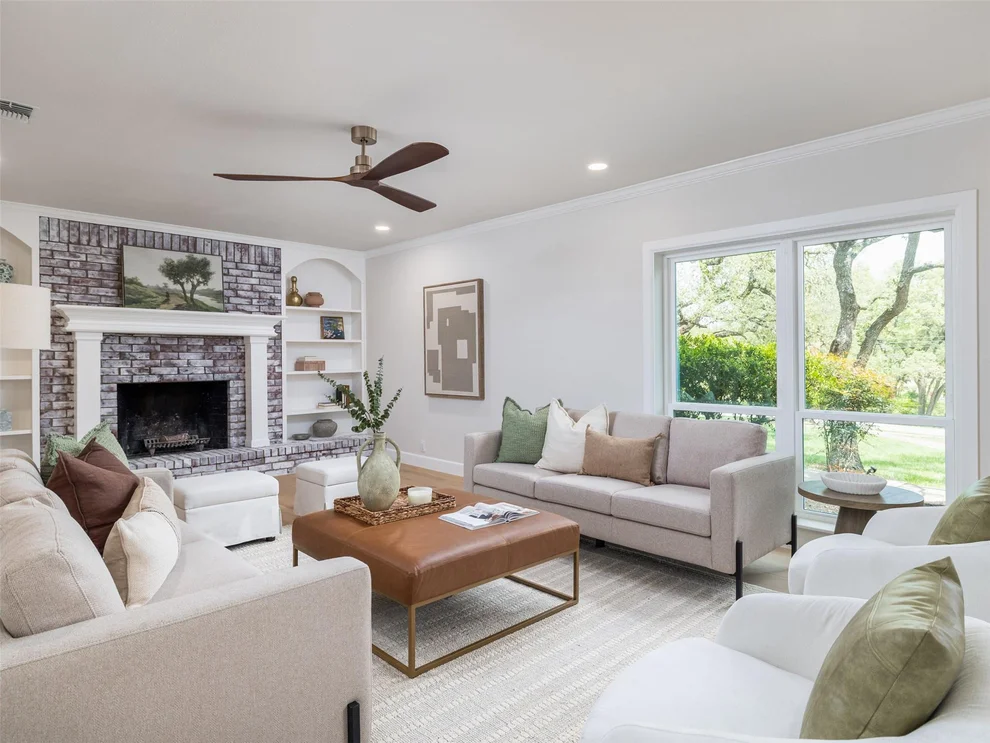 Unit for sale at 701 Oakwood LN, Dripping Springs, TX 78620