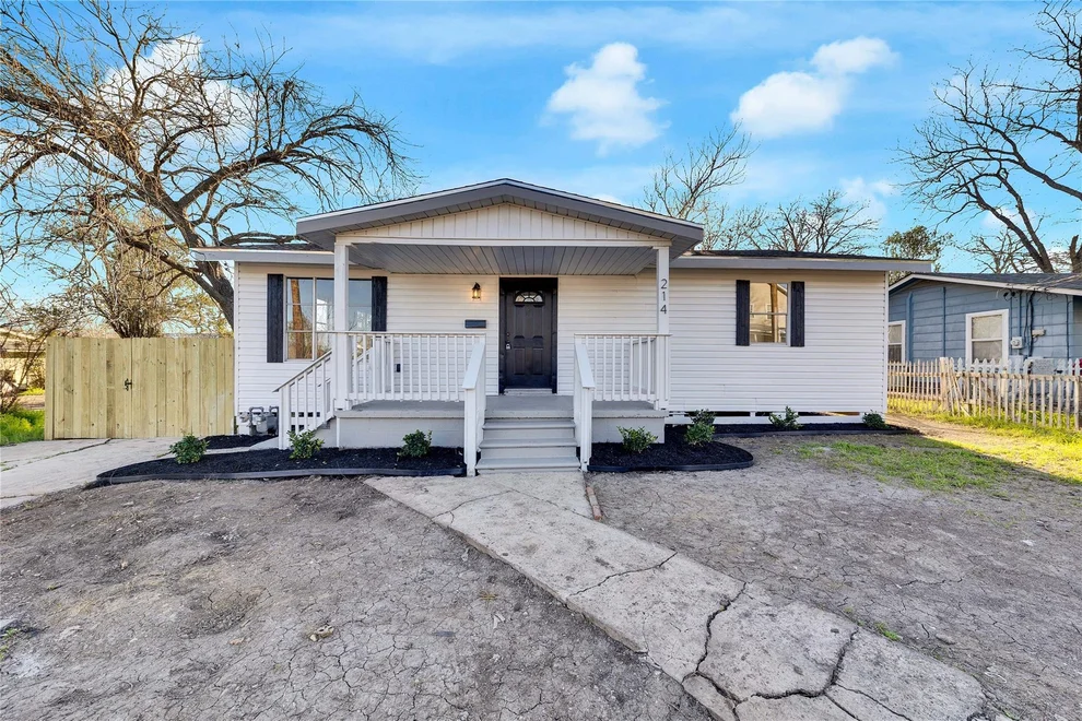 Unit for sale at 214 Jackman ST, San Marcos, TX 78666