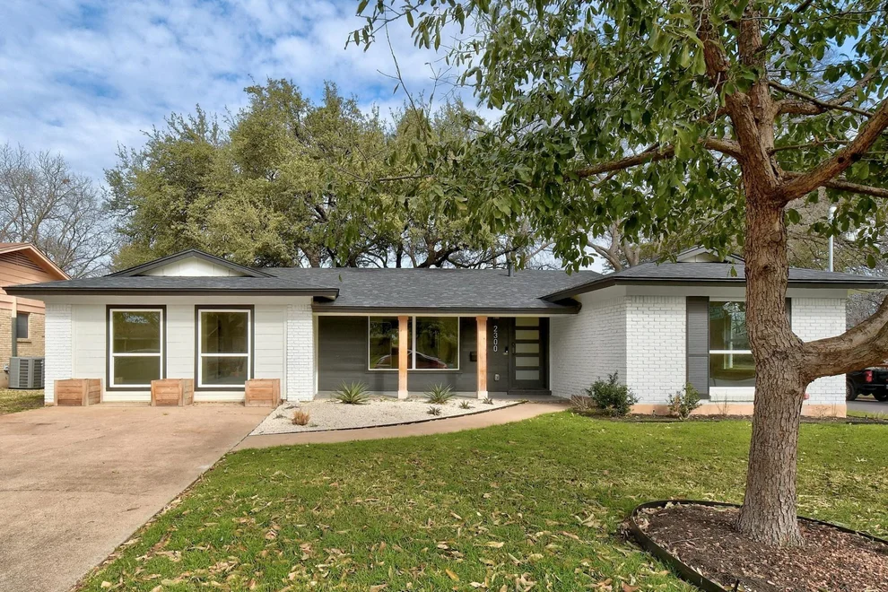 Unit for sale at 2300 Fair Oaks DR, Austin, TX 78745