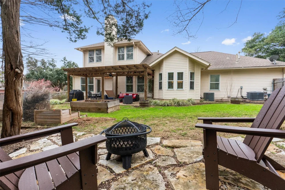 Unit for sale at 10648 Floral Park DR, Austin, TX 78759