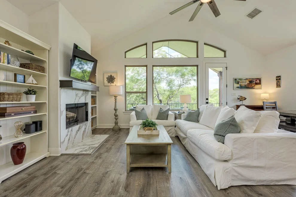 Unit for sale at 433 Venture BLVD S, Point Venture, TX 78645