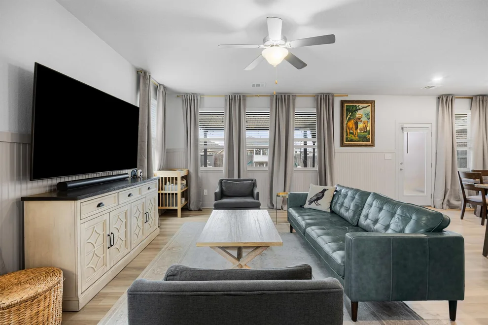 Unit for sale at 148 Mountain Valley ST, Georgetown, TX 78628