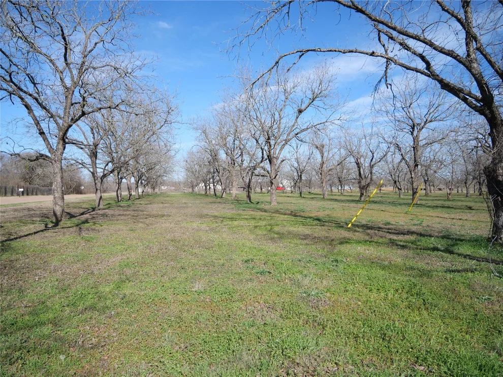 Unit for sale at 123 LAZY RIVER LN, Elgin, TX 78621