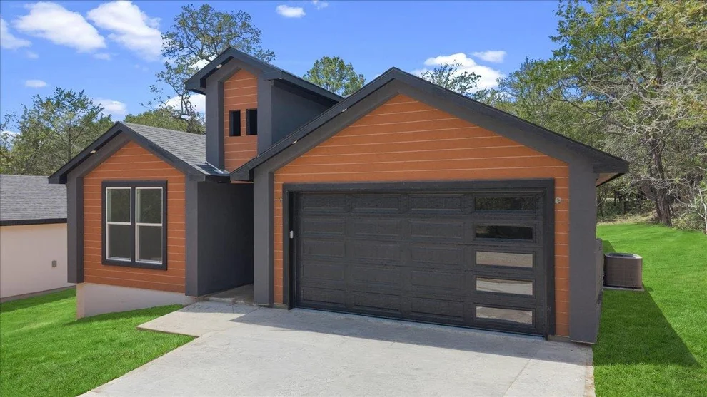 Unit for sale at 116 N Pohakea DR, Bastrop, TX 78602