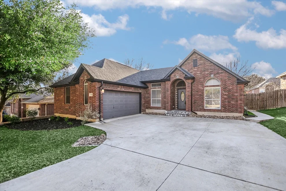 Unit for sale at 3720 Birdhouse DR, Round Rock, TX 78665