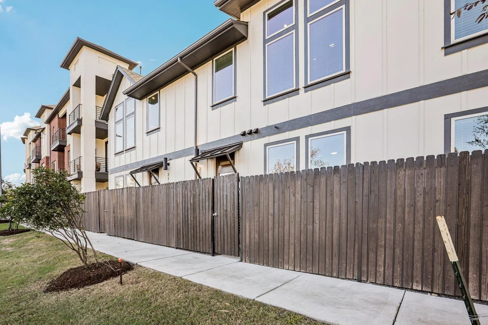 Unit for sale at 200 W 56th ST, Austin, TX 78751