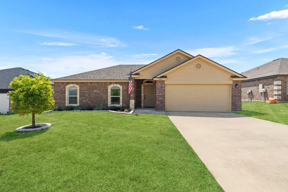 Unit for sale at 2602 Coal Oil DR, Killeen, TX 76549