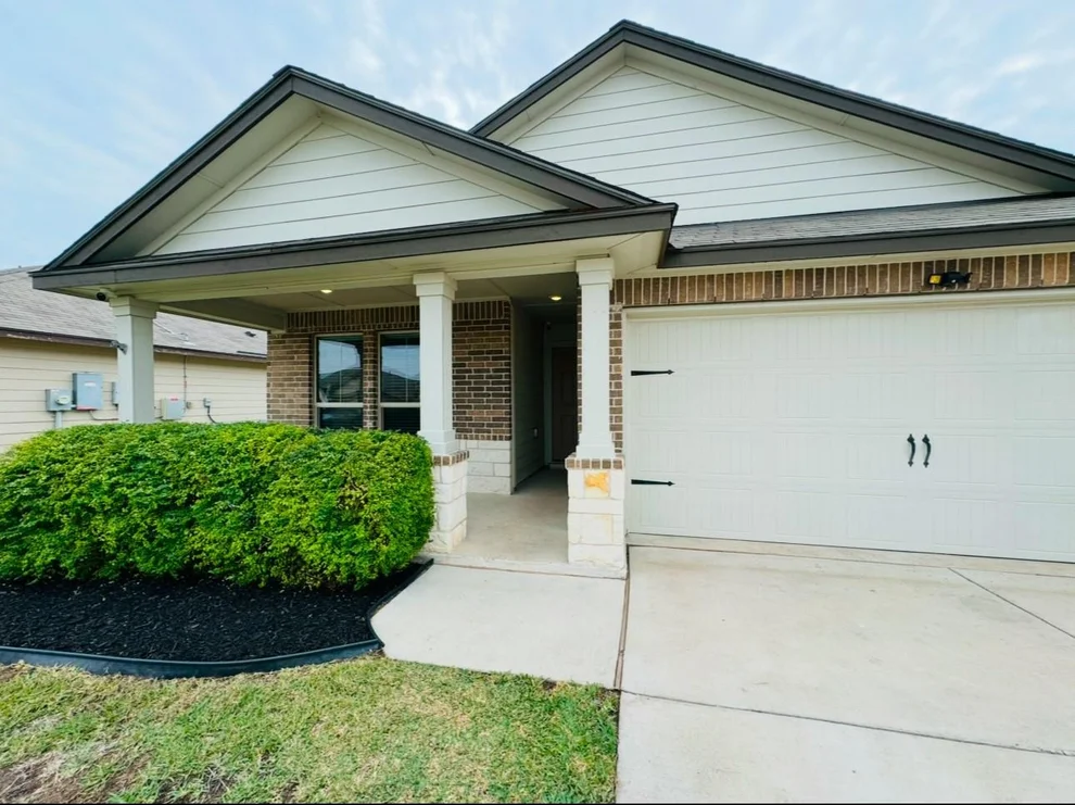 Unit for sale at 113 Green Jay DR, Jarrell, TX 76537