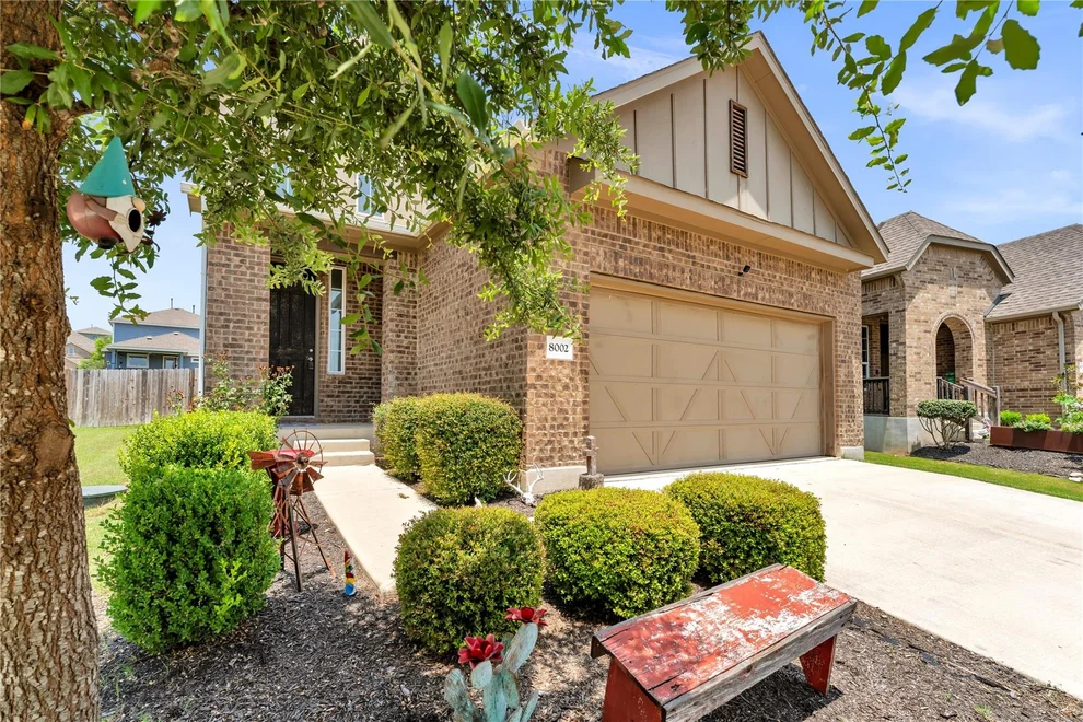 Unit for sale at 8002 Autumn Moor BND, Lago Vista, TX 78645