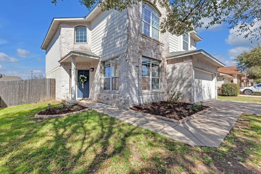 Unit for sale at 17304 Zola LN, Round Rock, TX 78664