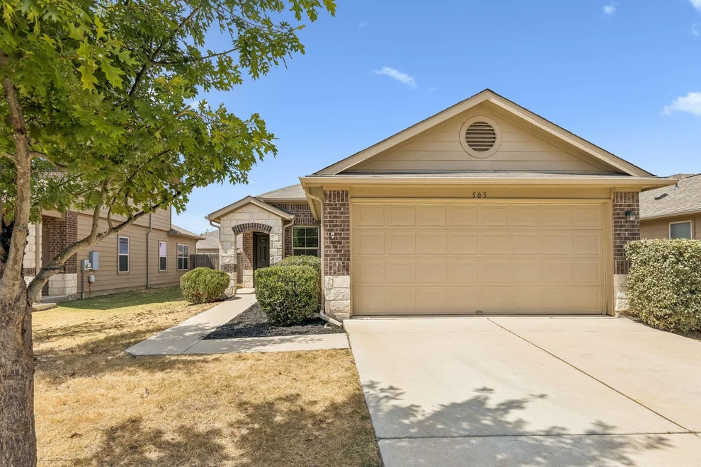 Unit for sale at 505 Pinnacle DR, Georgetown, TX 78626