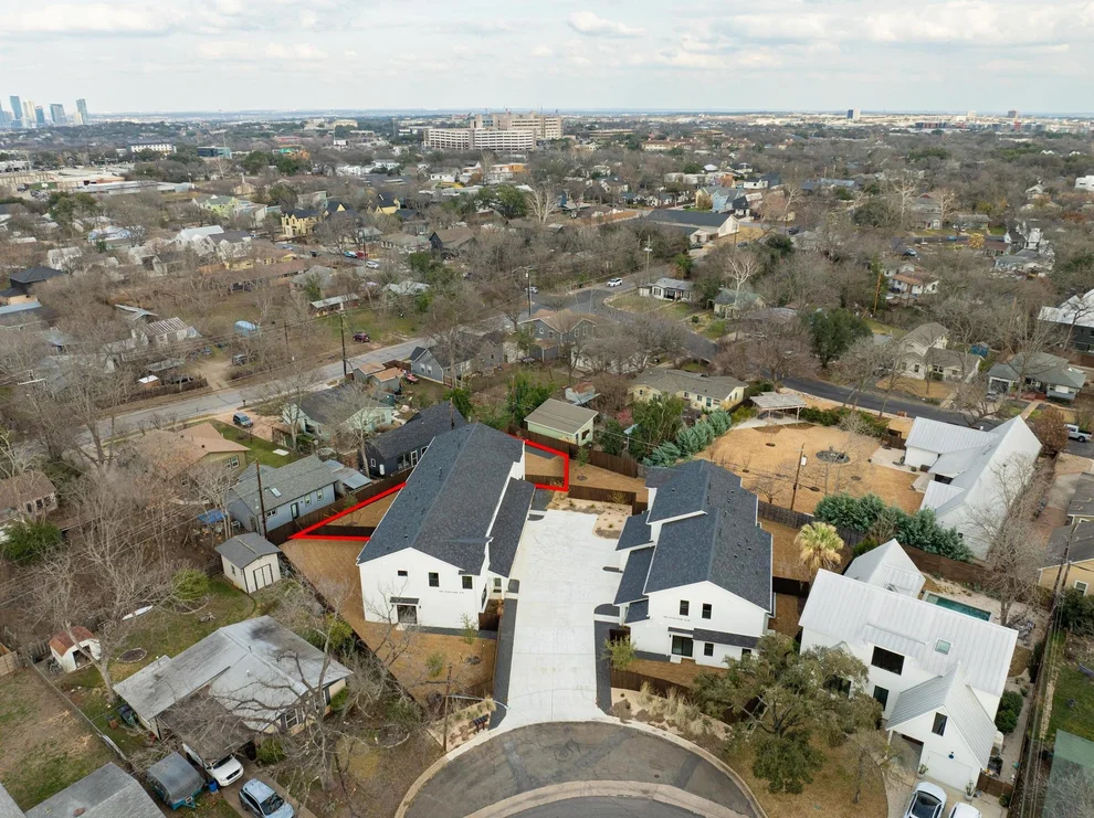 Unit for sale at 1500 Sylvan Glade, Austin, TX 78745
