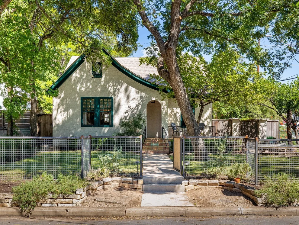 Unit for sale at 2825 Shoal Crest Ave, Austin, TX 78705
