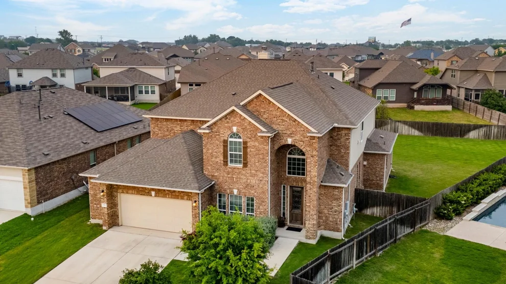 Unit for sale at 7513 Leonardo DR, Round Rock, TX 78665