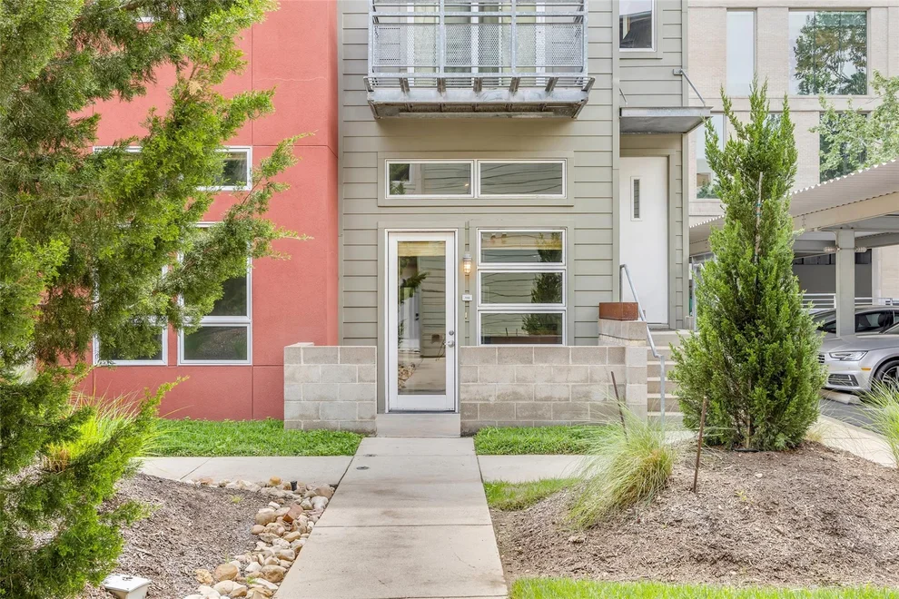 Unit for sale at 1601 E 5th ST, Austin, TX 78702