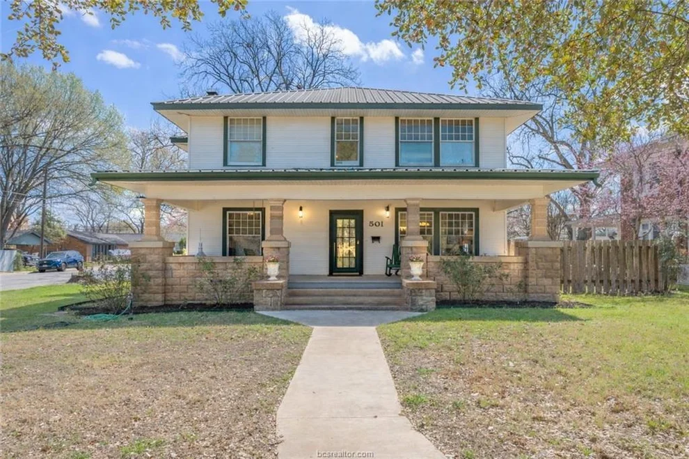 Unit for sale at 501 W Buck Street, Caldwell, TX 77836