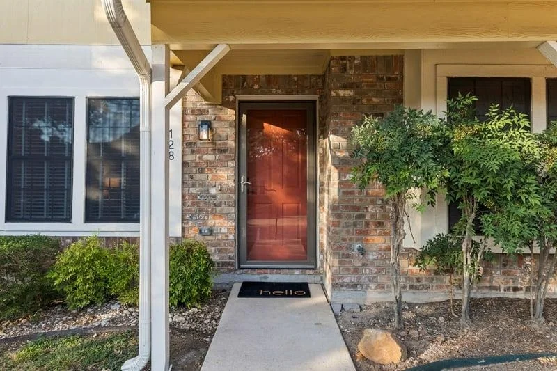 Unit for sale at 11901 Swearingen DR, Austin, TX 78758
