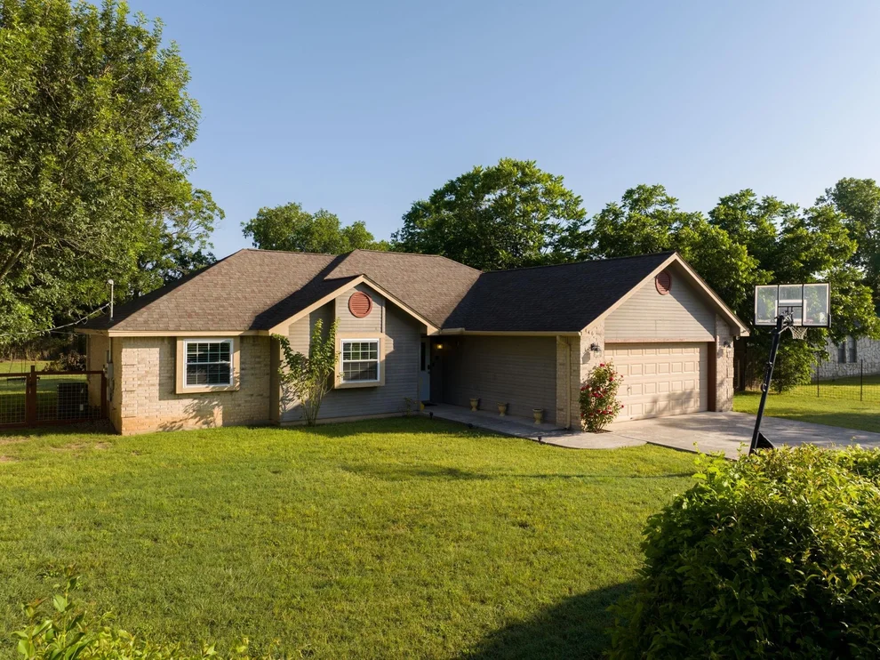Unit for sale at 446 Spring River DR, Martindale, TX 78655
