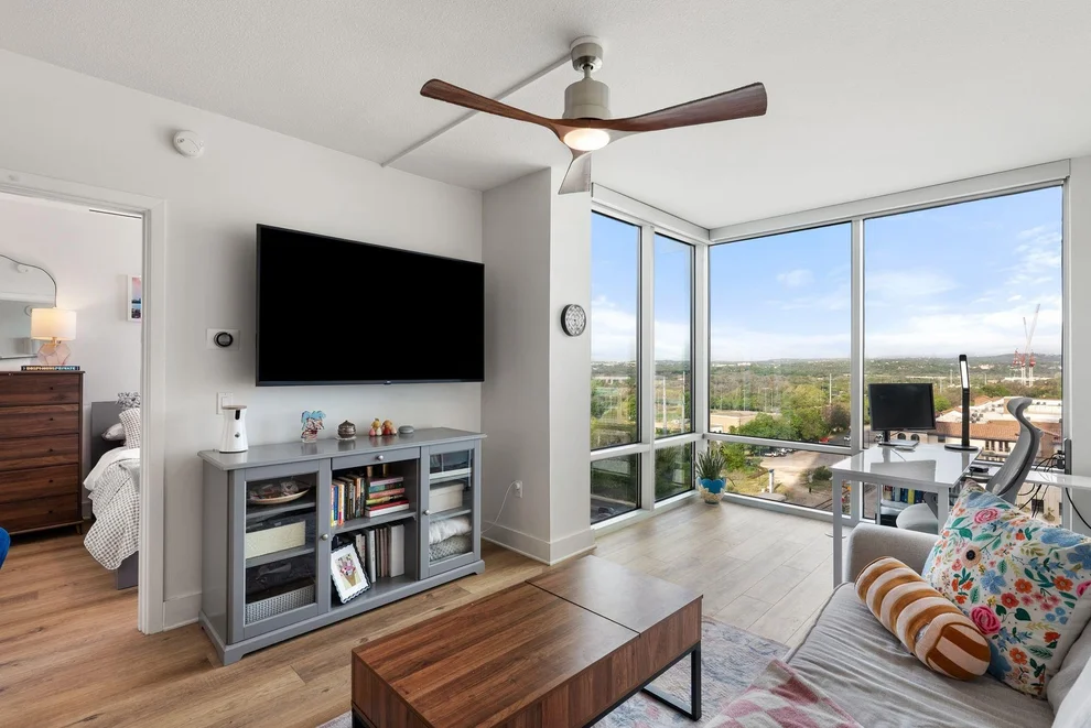 Unit for sale at 300 Bowie ST, Austin, TX 78703