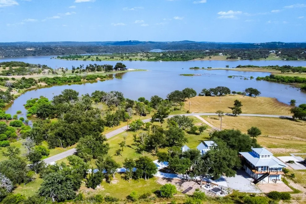 Unit for sale at 348 Chimney Cove DR, Marble Falls, TX 78654