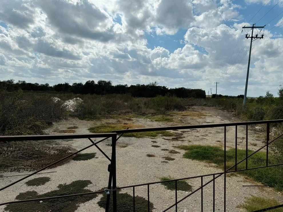 Unit for sale at 6607 FM 1327 RD, Austin, TX 78747