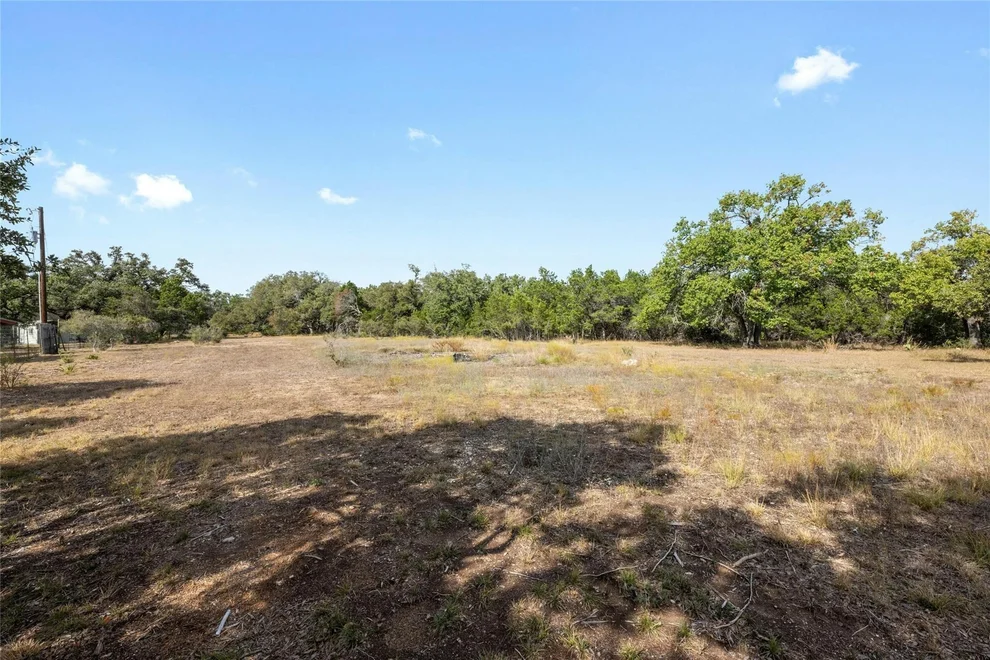 Unit for sale at 200 Ted Burger RD, Dripping Springs, TX 78620
